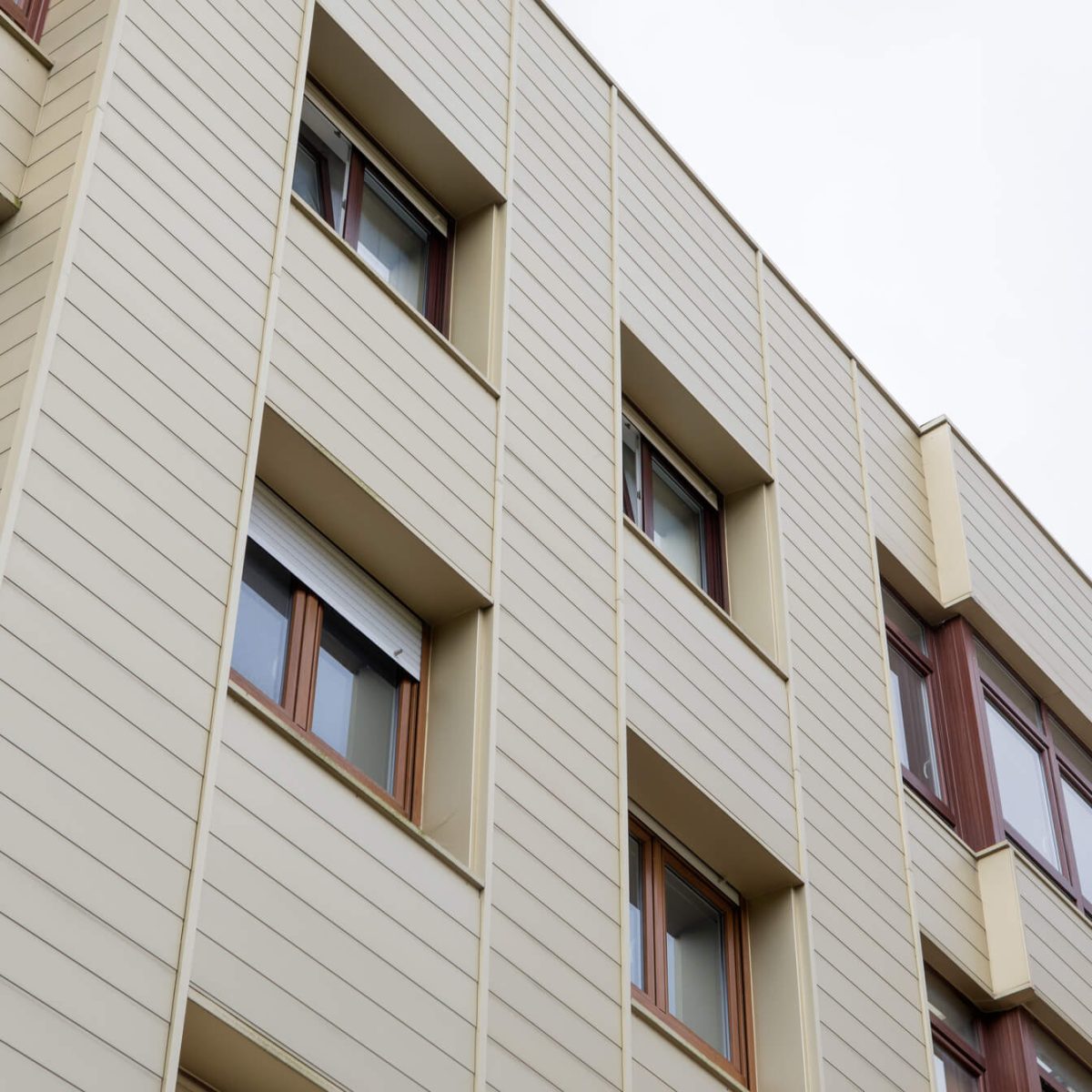 Rehabilitacion revestimiento exterior aluminio edificio viviendas getxo Alu Stock 5